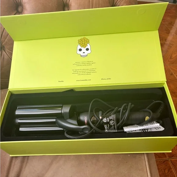 amika High Tide Deep Waver - Picture 8 of 9